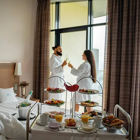 Parkhotel St.leonhard Hotel