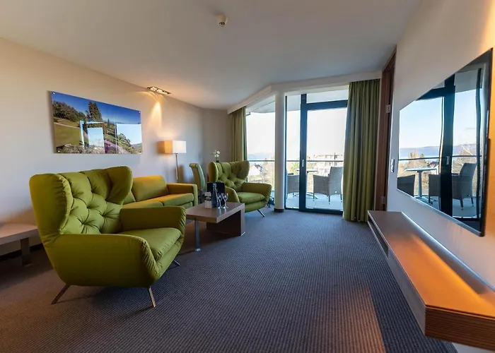 מלון Parkhotel St.leonhard