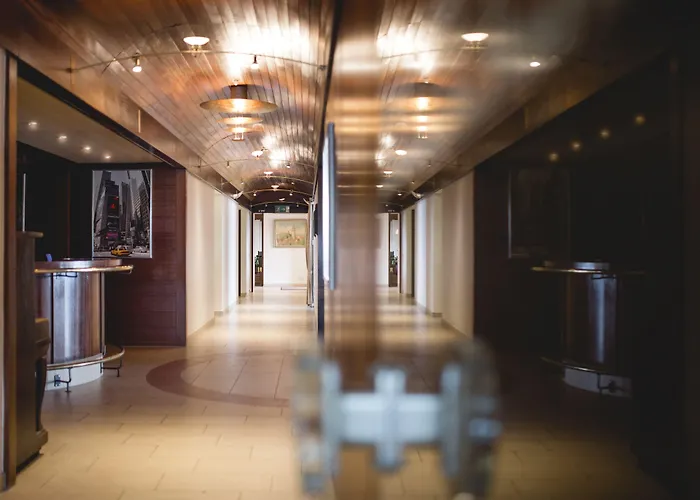 Parkhotel St.leonhard Hotell