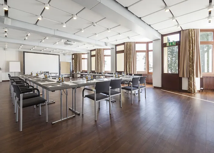 מלון Parkhotel St.leonhard 4*